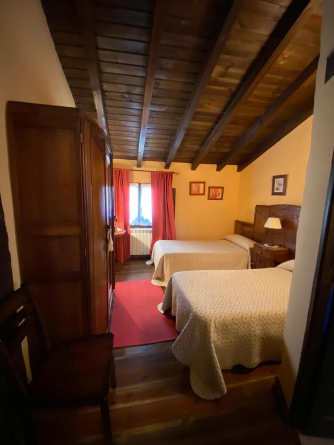 Casa Rural Dos Reales San Cristobal de Boedo ภายนอก รูปภาพ