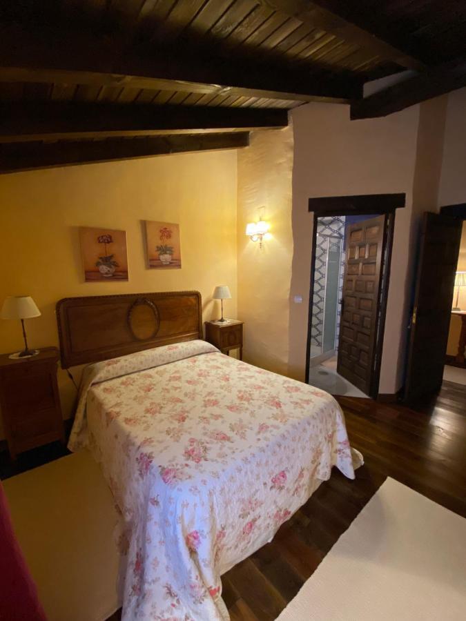 Casa Rural Dos Reales San Cristobal de Boedo ภายนอก รูปภาพ
