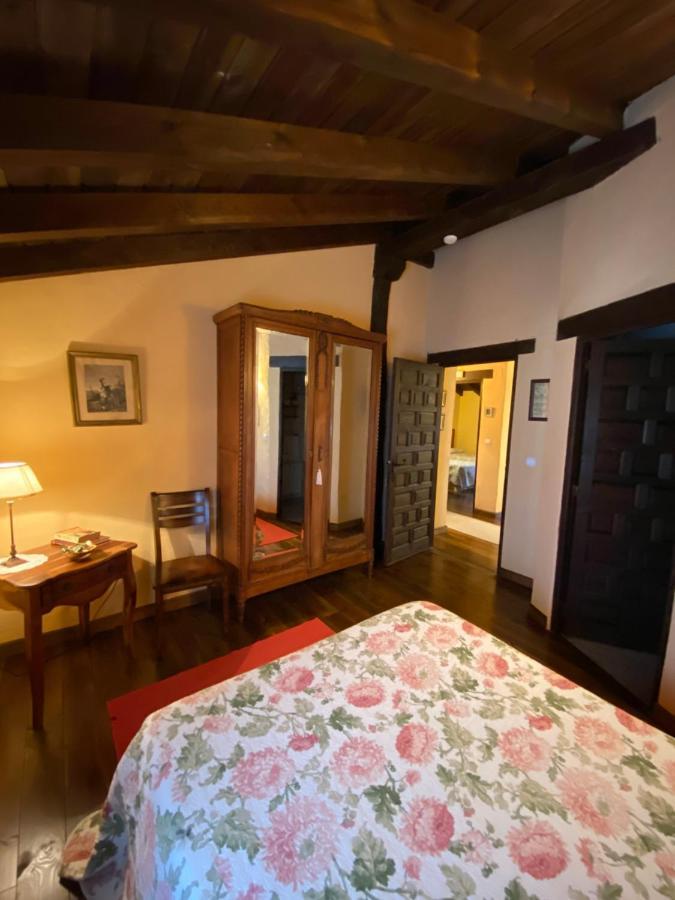 Casa Rural Dos Reales San Cristobal de Boedo ภายนอก รูปภาพ