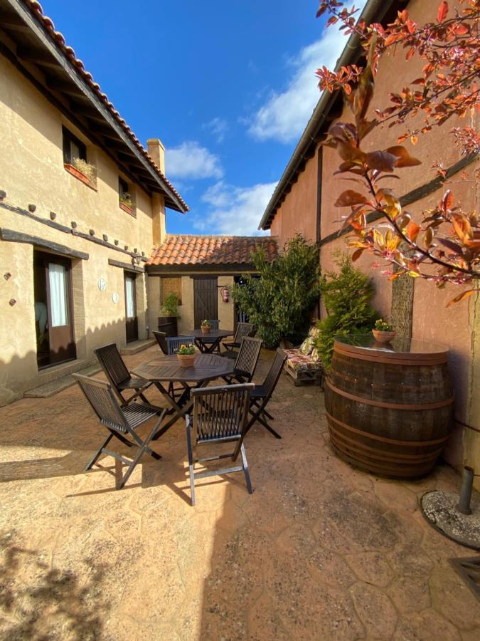 Casa Rural Dos Reales San Cristobal de Boedo ภายนอก รูปภาพ