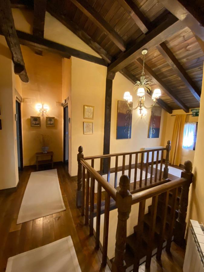 Casa Rural Dos Reales San Cristobal de Boedo ภายนอก รูปภาพ