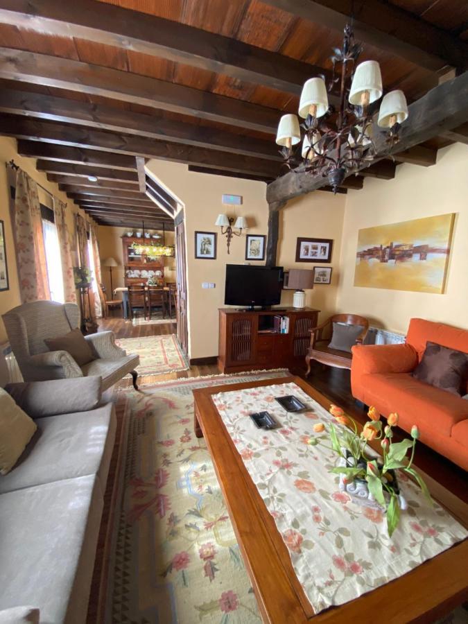 Casa Rural Dos Reales San Cristobal de Boedo ภายนอก รูปภาพ